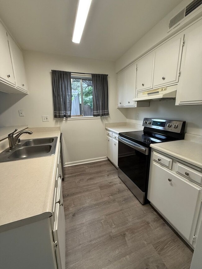 Photo - 615 Rancheria Dr Unit 1