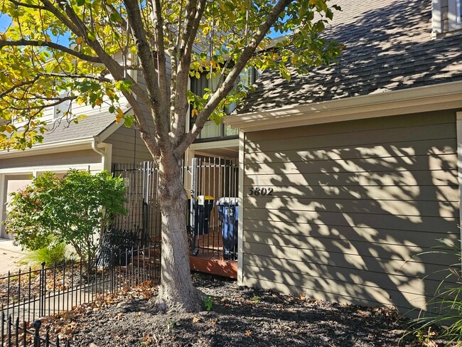 Photo - 3802 Pennsylvania Ave