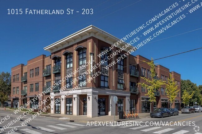 Building Photo - East Nashville 2 bed/2 bath condo