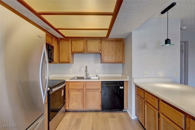 Building Photo - 913 Falconhead Ln Unit 201