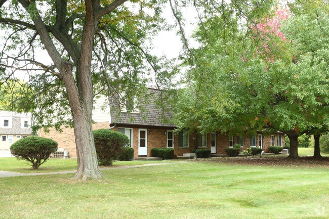 Kingsbrooke Townhomes
