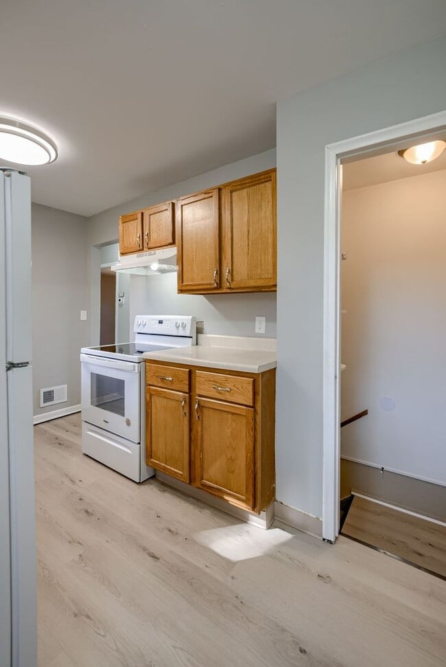Photo - 2 Bedroom With Oversized Garage & Prime Location Near 90th & Blondo!!