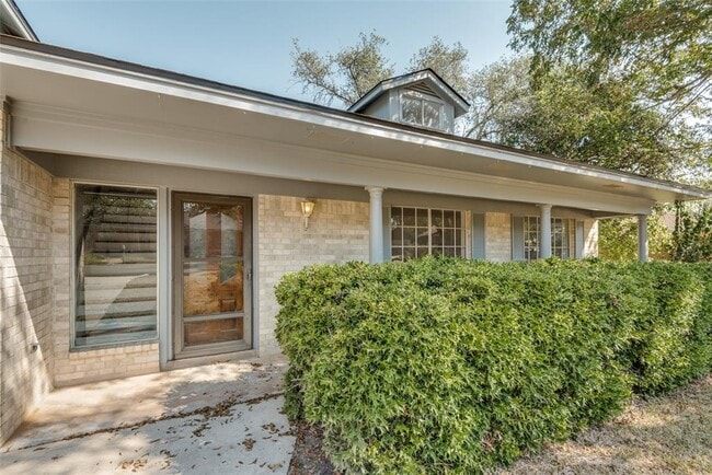 Photo - 116 Ridge Oak Dr