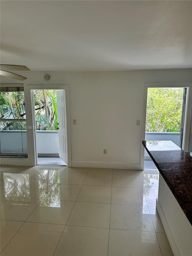 Photo - 3071 SW 27th Ave Unit 25