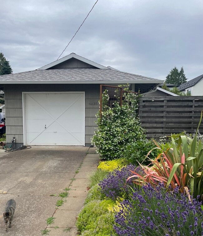 Photo - 4835 SE 76th Ave House