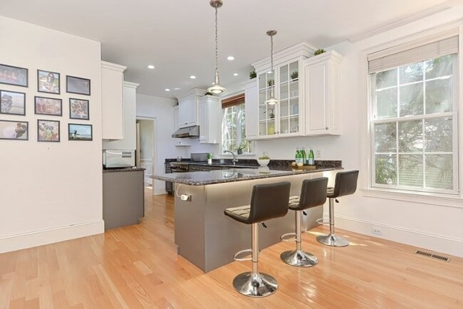 Photo - 10 Lupine Rd