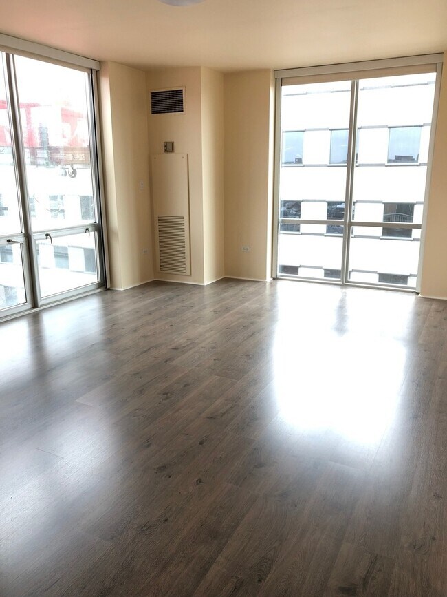 Photo - 1640 Maple Ave Unidad 502