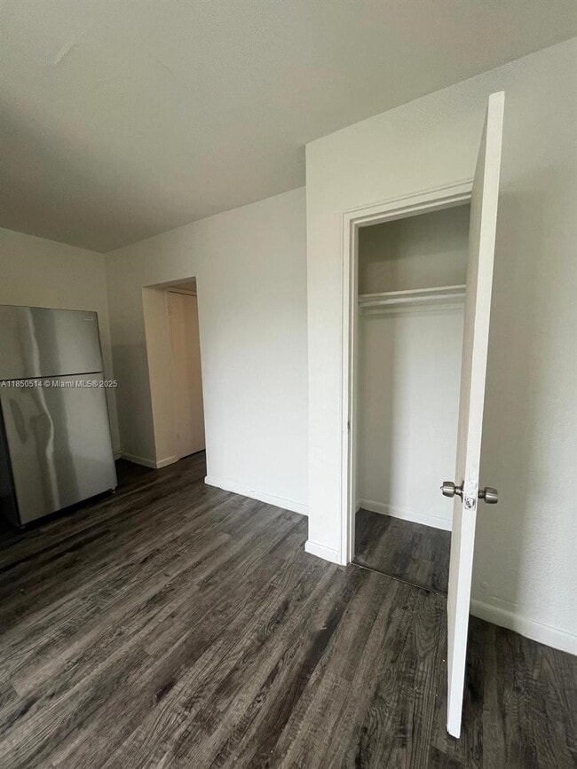 Building Photo - 708 NW 4th Ave Unit 6 Rental