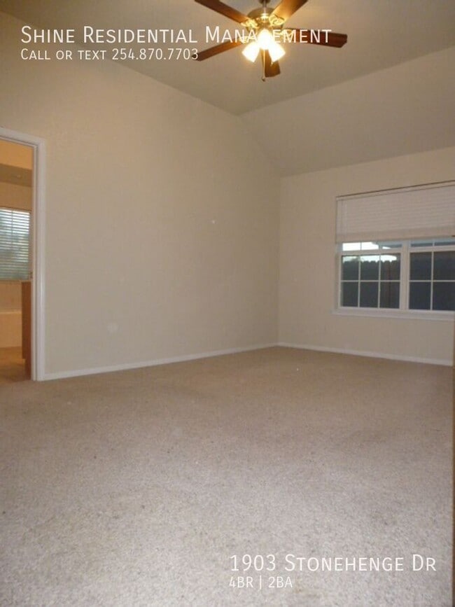 Photo - 1903 Stonehenge Dr