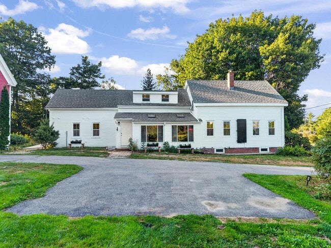 Photo - 464 Gray Rd