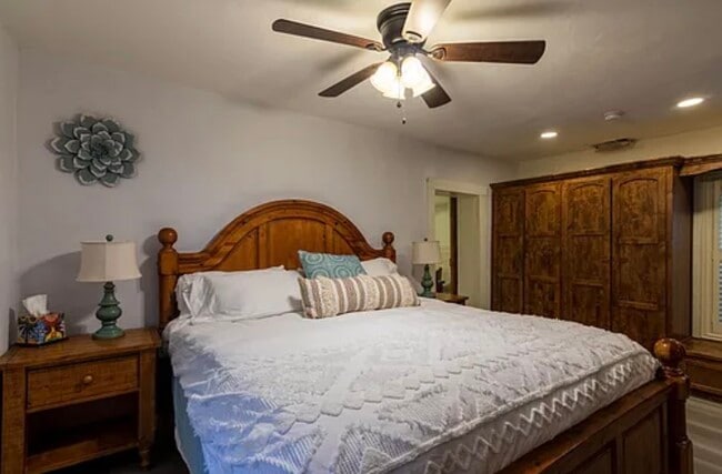 Photo - 1307 Marble Ave NW