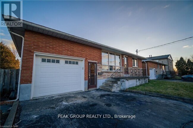 Photo - 248 Bertie St