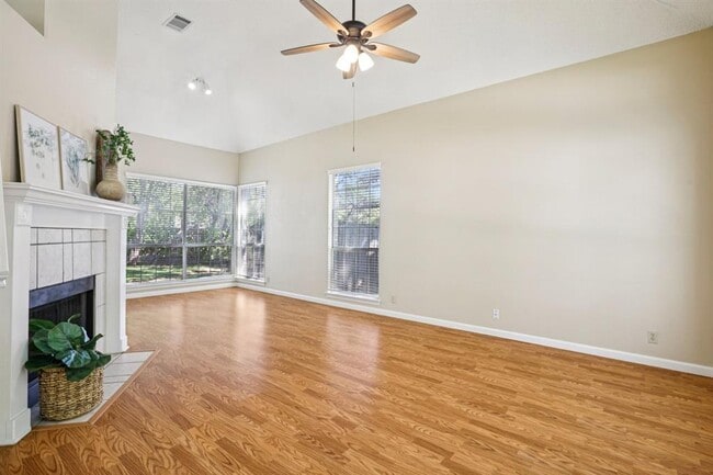 Photo - 2812 Little Elm Trail