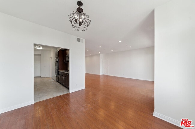 Photo - 1508 Greenfield Ave Unidad 307