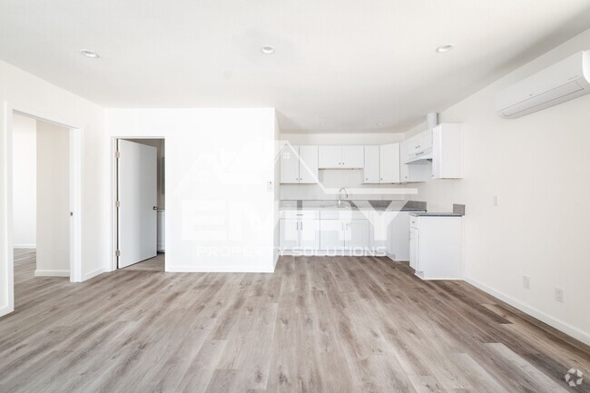 Building Photo - 3848 W 105th St Unit 3848 W 105th St Inglewood 3/4 Rental