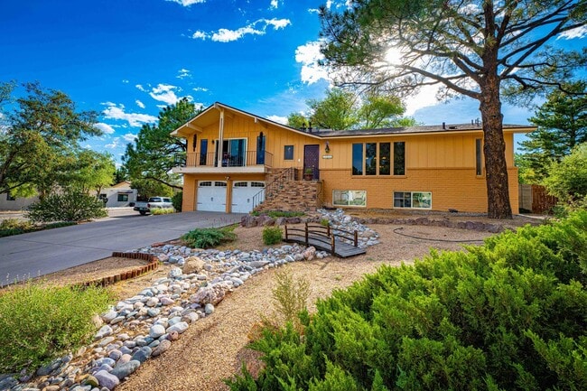 Building Photo - 3615 Horacio Ct NE