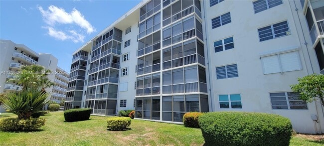 Photo - 3010 Marcos Dr Condo Unit R110