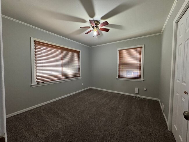 Photo - Move in Ready Prairie Village Ranch + Fenc...