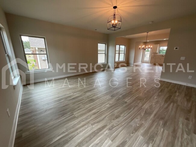 Photo - Home for Rent in Weaver AL! Available to View Now!!!