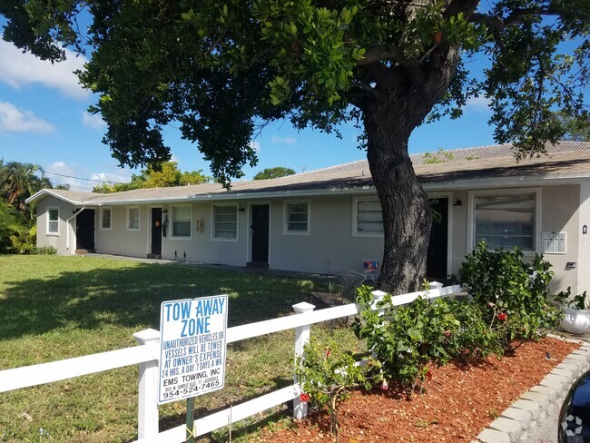 Building Photo - 1407 Holly Heights Dr Unit 1 Rental