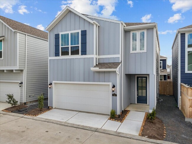 Photo - 700 Topwater Trl