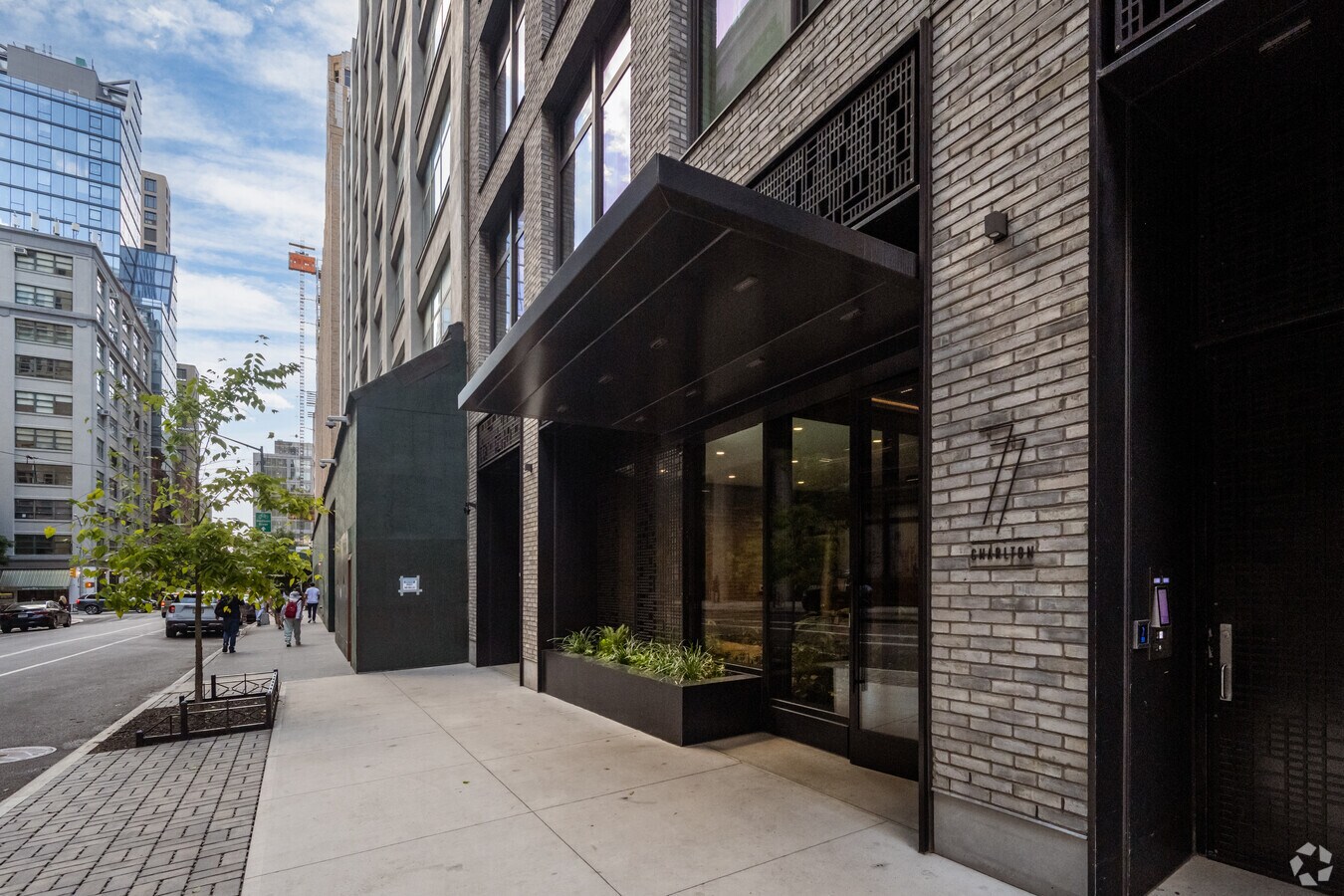 Photo - 77 Charlton St