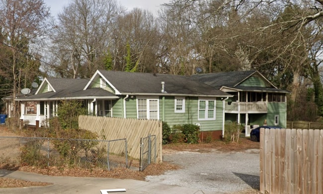 Building Photo - Room in Duplex on Bolton Rd NW