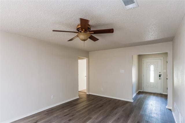 Photo - 204 S 3rd St