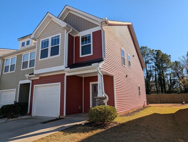 Photo - 222 Keaton Ct