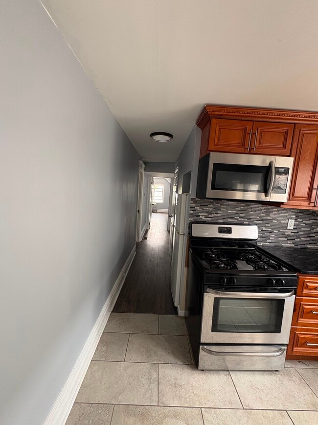 Photo - 352 S Tenth Ave-