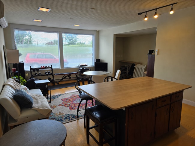 Photo - 180 W. Main St. Unit B