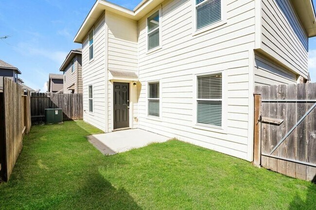 18551 Rock Flats Ravine Dr