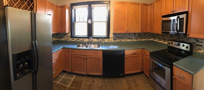 Building Photo - 3732 Keokuk St Unit 2F