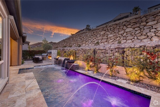 Building Photo - 33 Desert Juniper Ln Rental