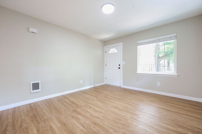 117 SE 129th Ave