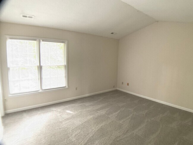 Photo - Live in Desirable Woodcroft!