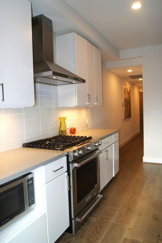 Photo - 2337 Champlain St NW Unit Apt 203