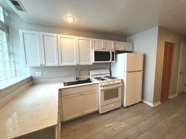 Photo - 4457 S Oakenwald Ave Unit 2