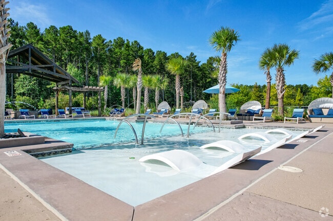 Piscina - Elevate at Brighton Park