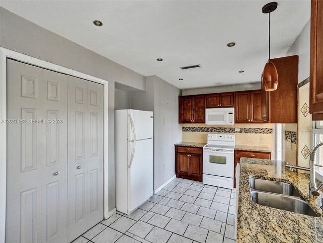 Photo - 8550 NW 27th Pl