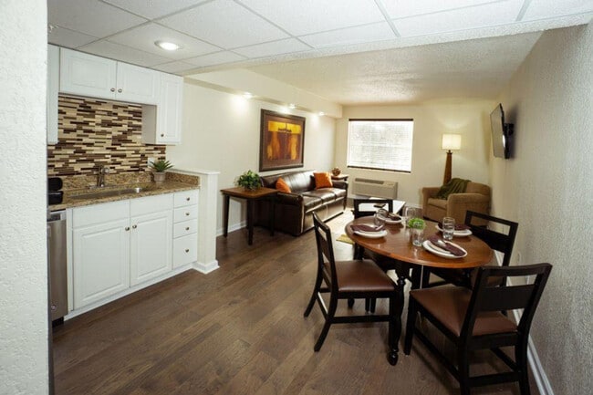 Building Photo - 245 Jess-Jo Pkwy Unit ID1267909P Rental
