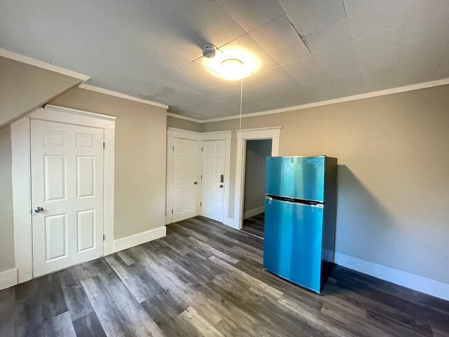 Photo - 325 Amherst St Unit 2