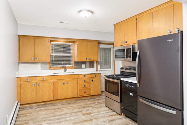 Cocina - 2525 Maple Ln