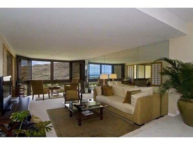 Building Photo - Resort style living in Hawaii Kai 2 Bedroom Unit 17H