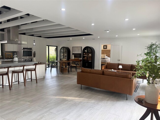 Building Photo - 470 Petersburg Tr