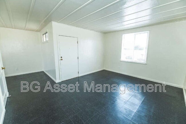 Photo - 1415 Visalia Ave