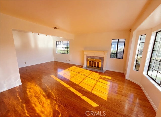 Photo - 1050 Mayflower Ave