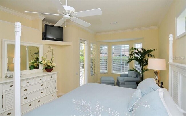 Photo - 419 Bird Key Dr