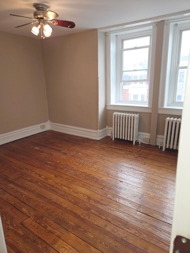 Photo - 1402 W Turner St Unit 1402-3