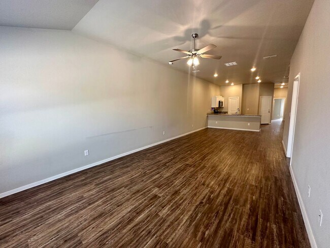 Photo - 2116 N Jayton Ave Unit A